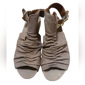 Earthies -Open Toe, Lite Taupe, 3" Wedge, Sling Back W/Gold Colored Buckles.